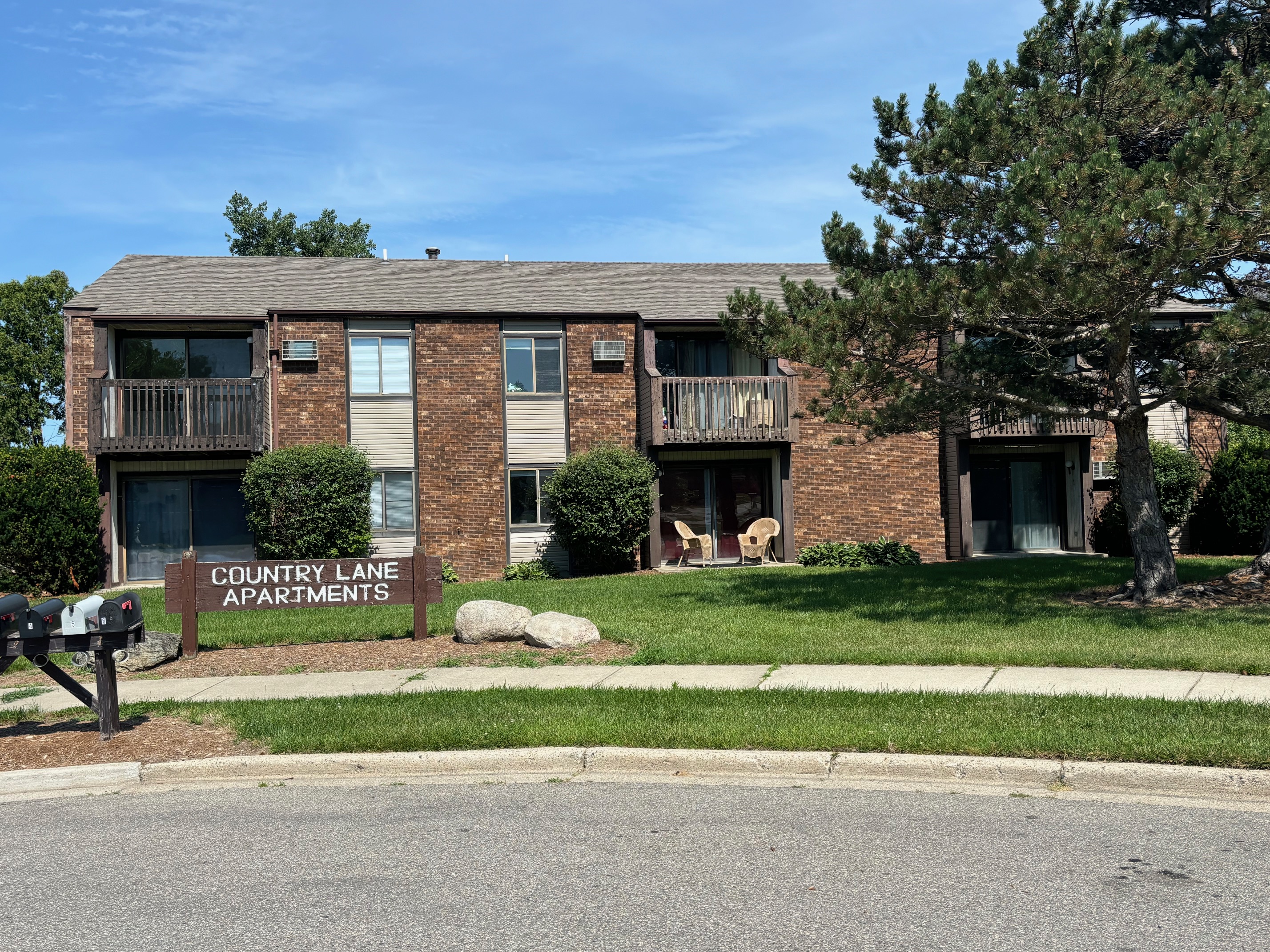 1125 Country Ln #5